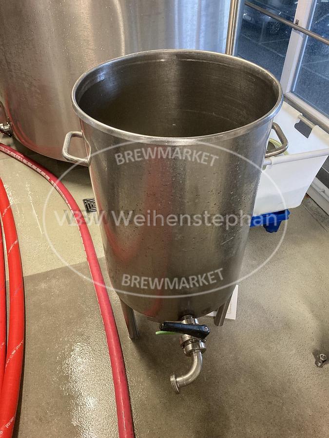 Used fermentation-, storage-, and pressure tanks [13 pcs]