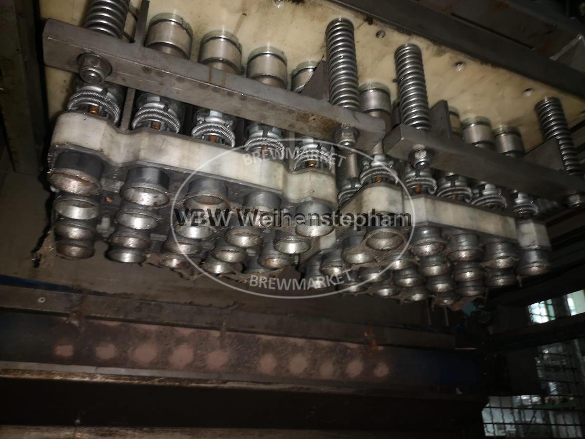Used de-capper