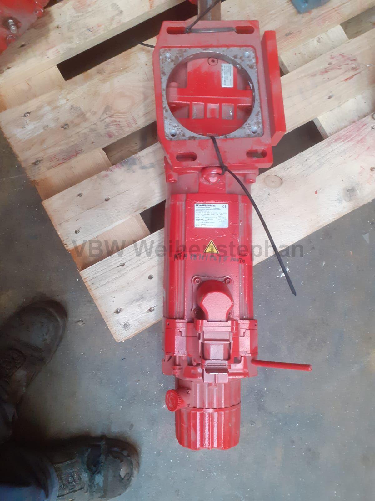 Used servo motors
