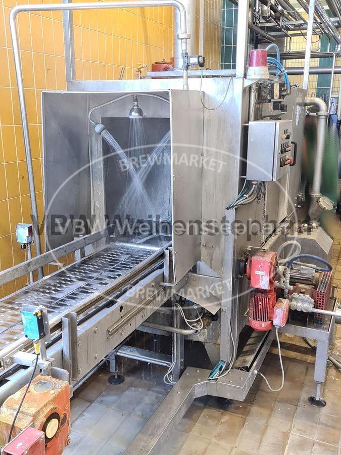 Used keg outside washer