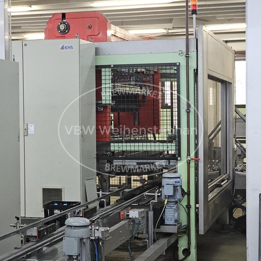 Used crate packer