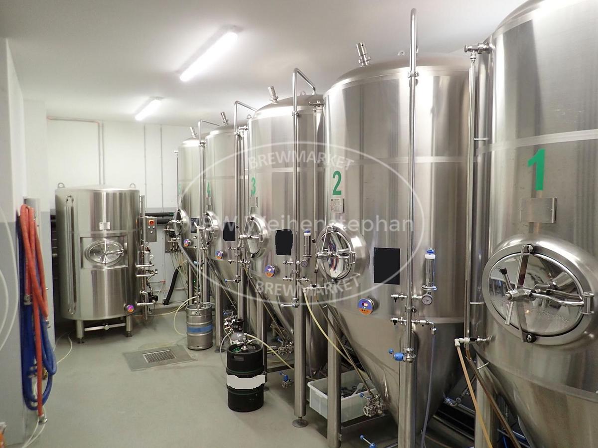 Used cylindroconical fermentation and storage tanks (CCT, 5 pcs.)