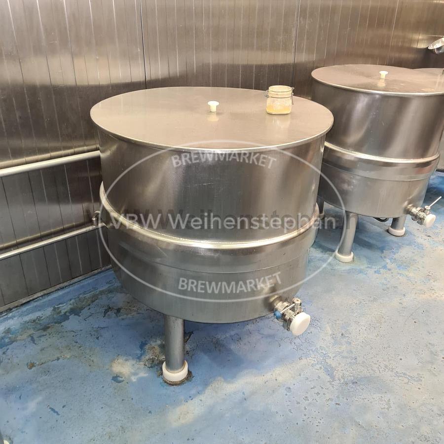 Used yeast tub