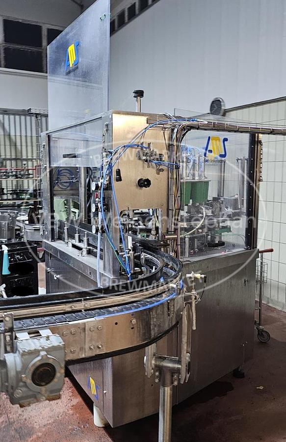 Used nonreturnable glass bottle filling line