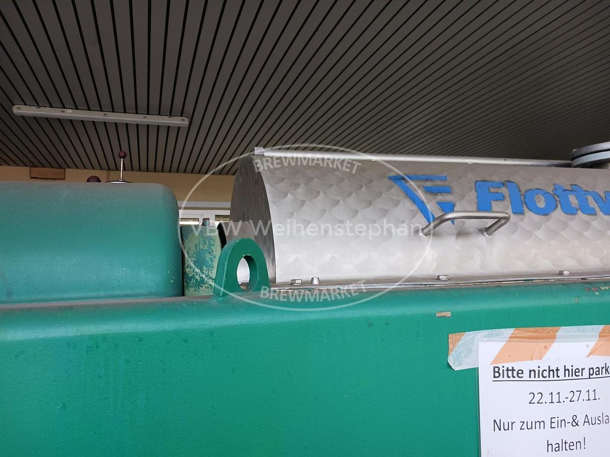 Used Decanter centrifuge