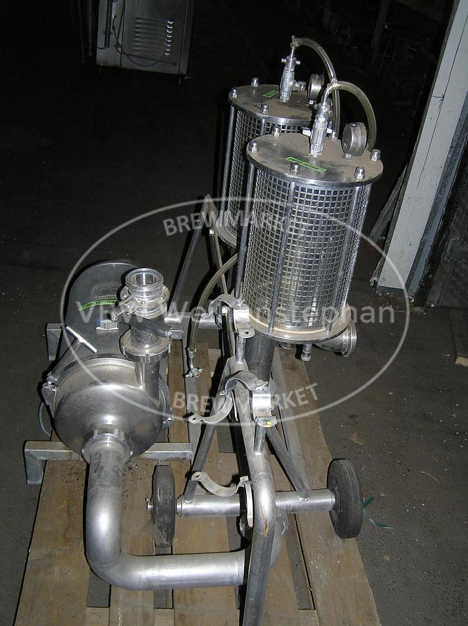 Used blending apparatuses