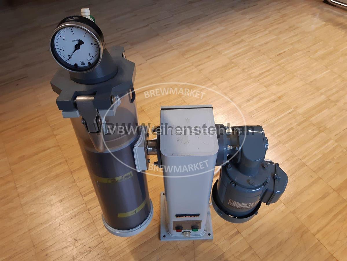 Used Bottle shaking device