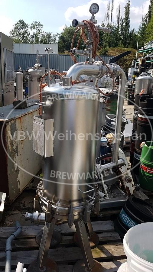 Used trap filter housing