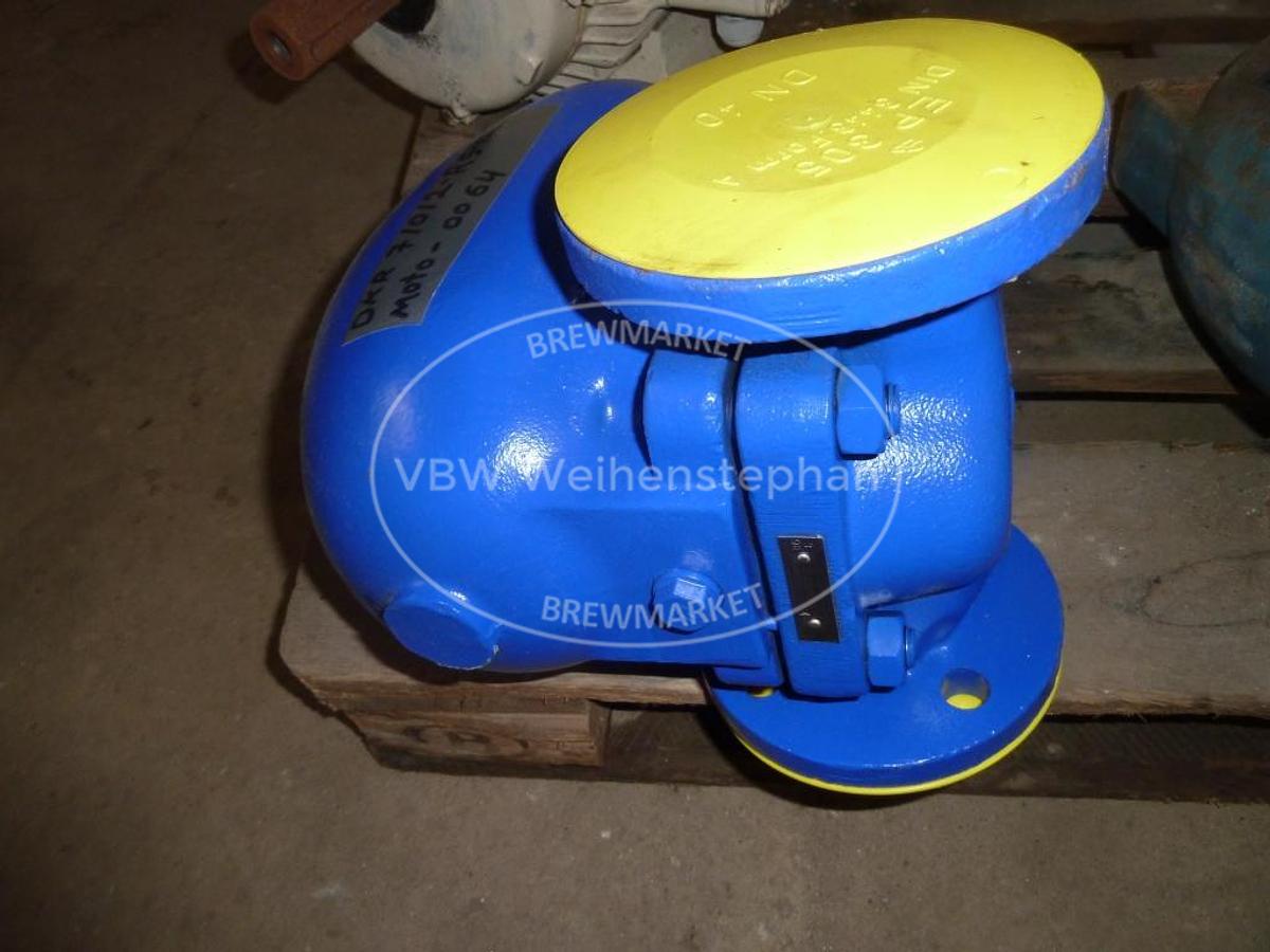 Used float steam trap