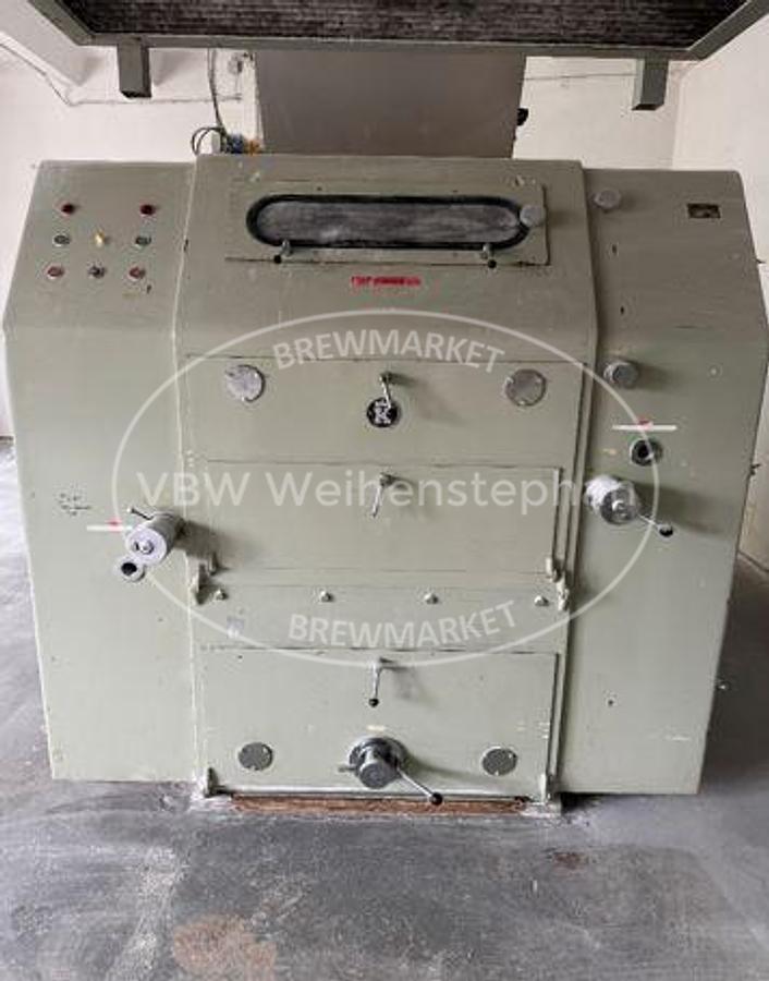 Used Six-roll crushing mill, including feed screw with conditioning