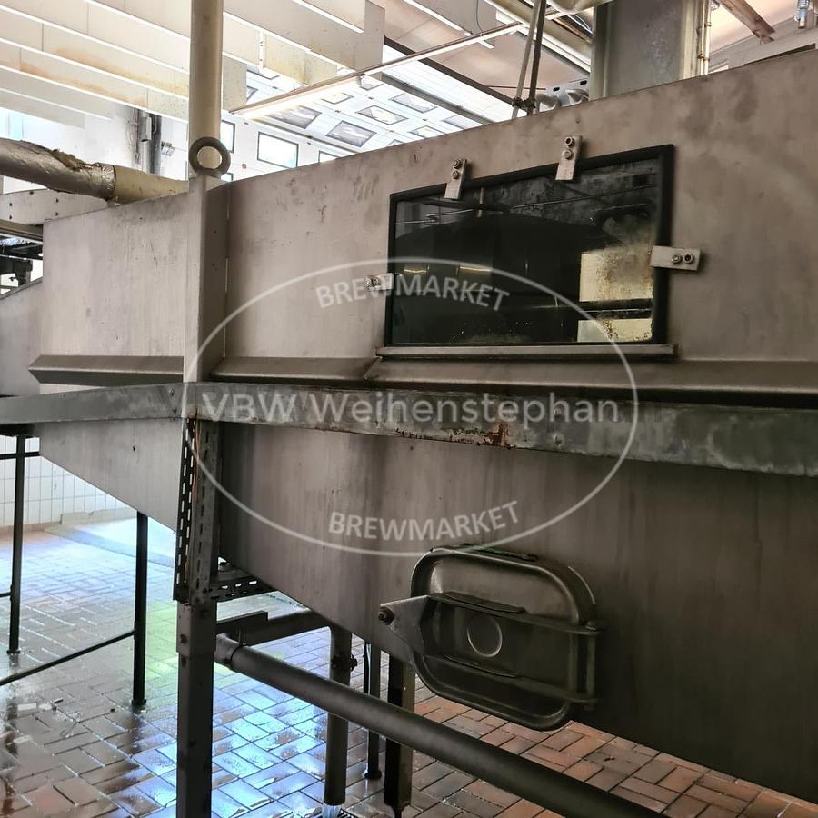 Used crate washer