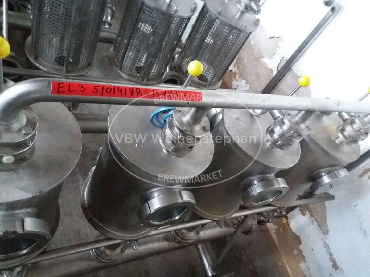 Used blending apparatuses