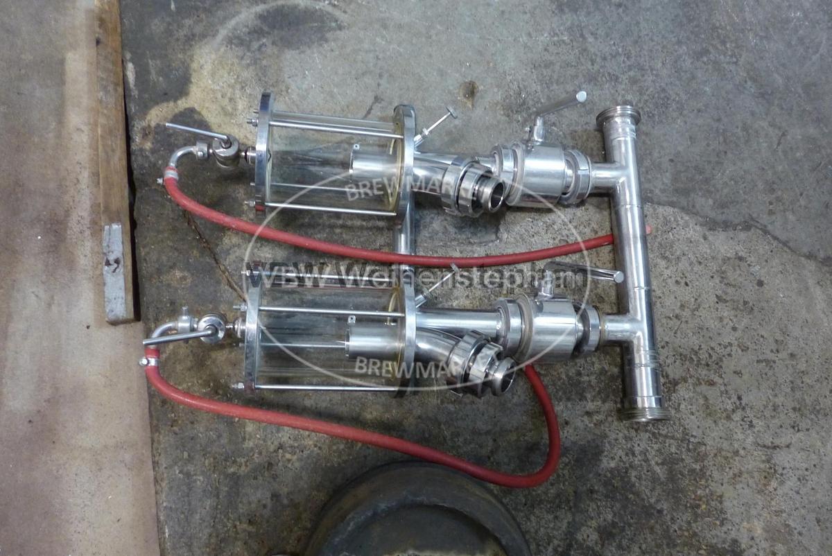 Used blending apparatuses