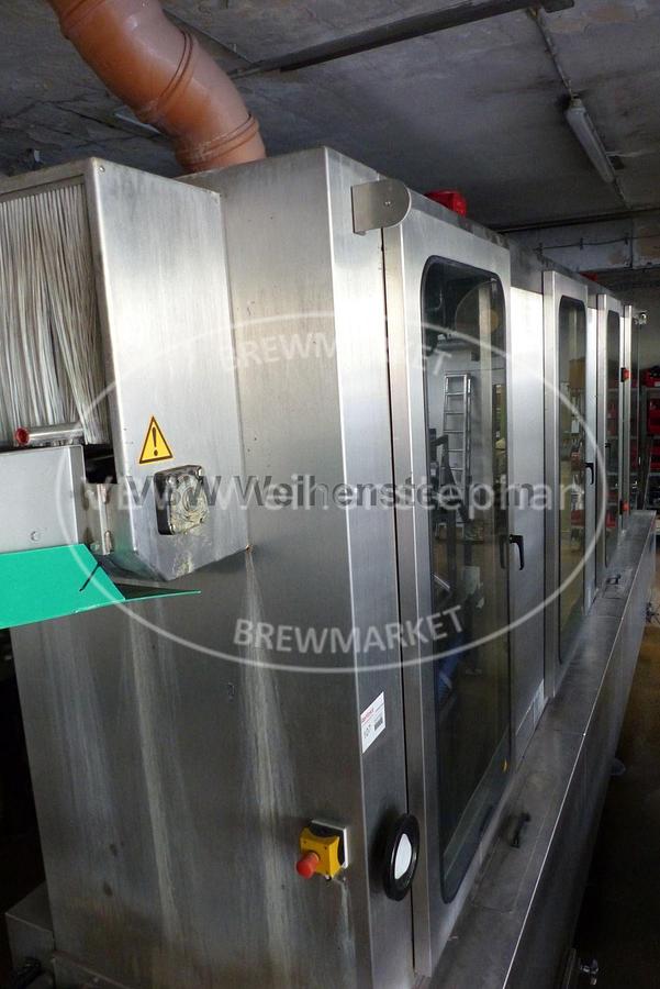 Used crate washer