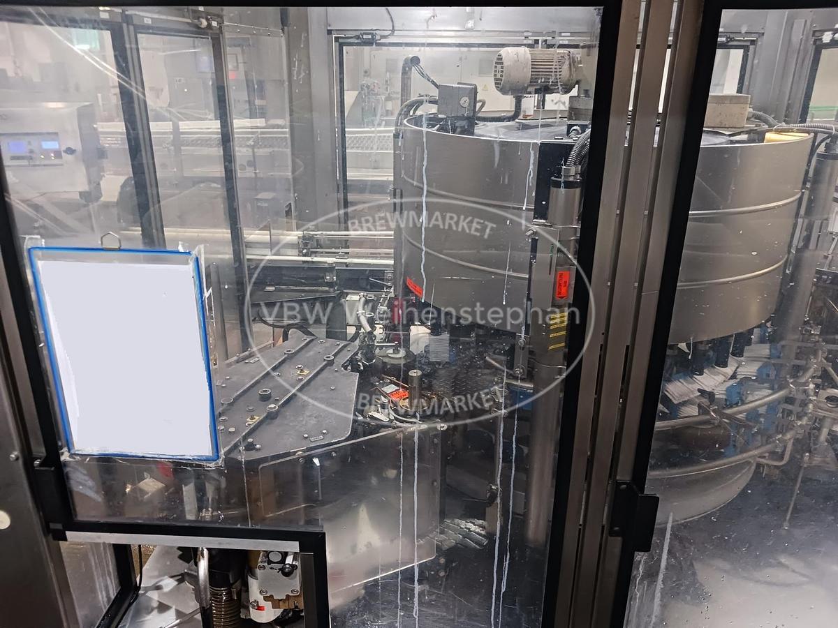 Used labeling machine