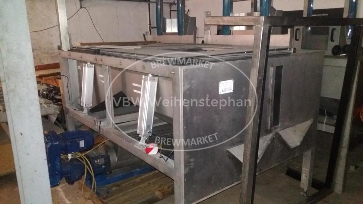 Used Crown cap bunker