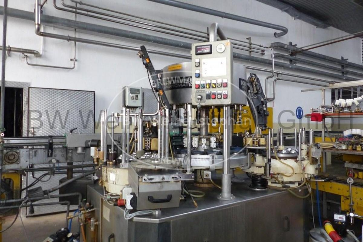 Used labeling machine