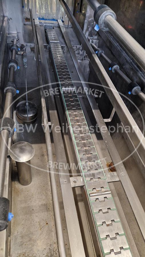 Used crate washer