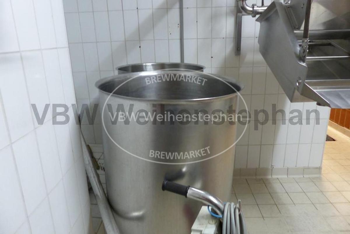 Used open stainless steel vessel