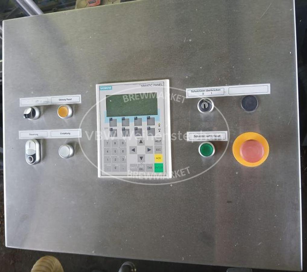 Used Filling, sealing and labelling machine for plastic buckets; manufactured between