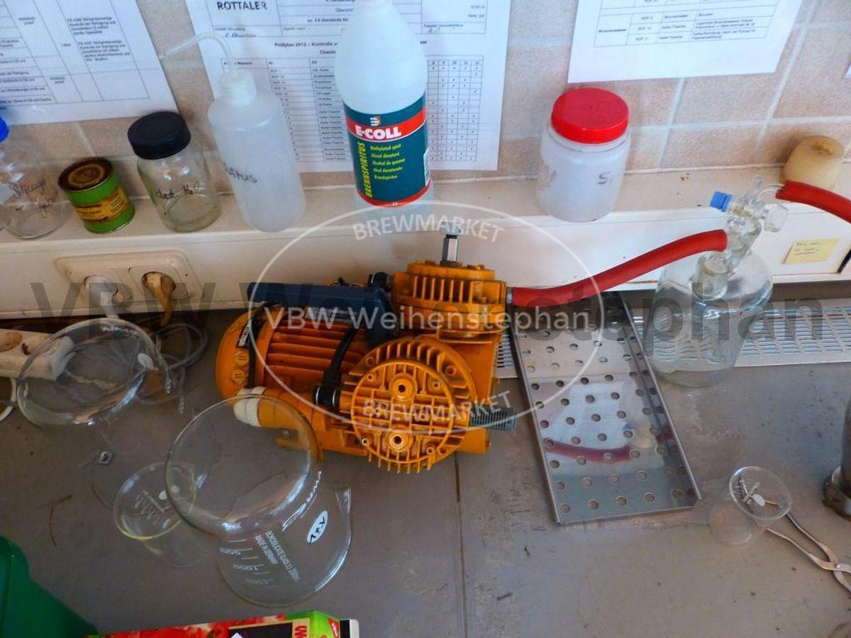 Used vacuum pump
