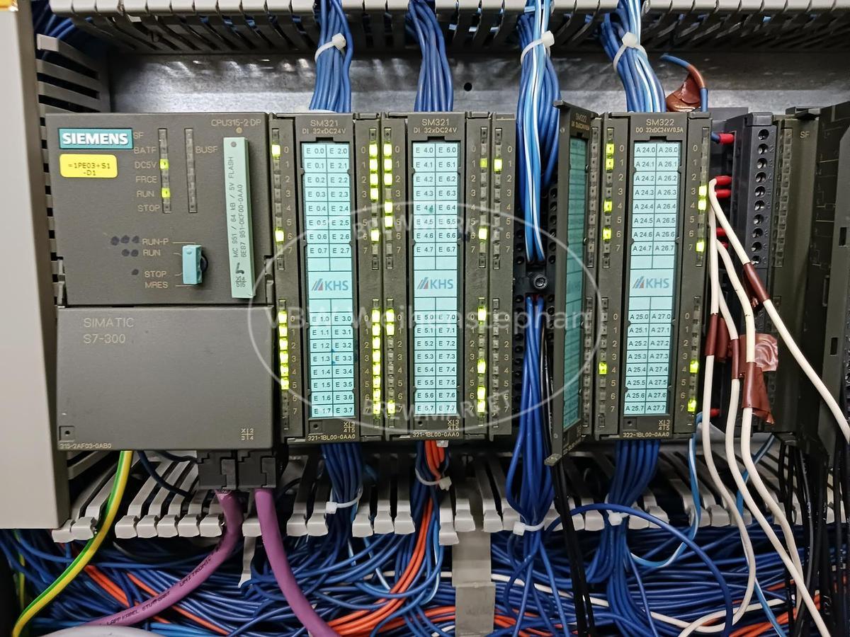 Used crate packer