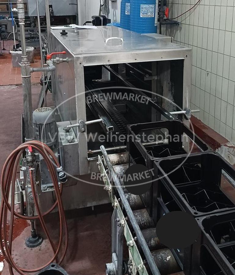 Used crate washer