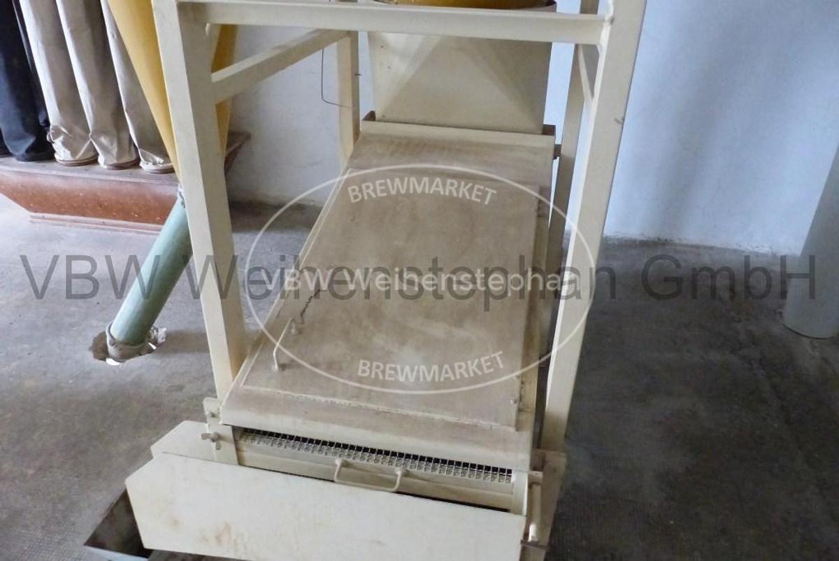 Used Vibratory screener, stone seperator