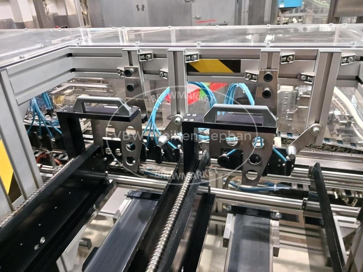 Used Bottle carrier unfolder