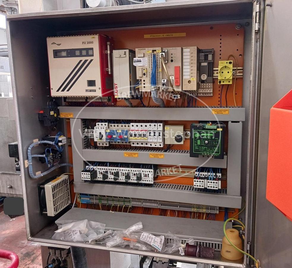 Used Crate packer