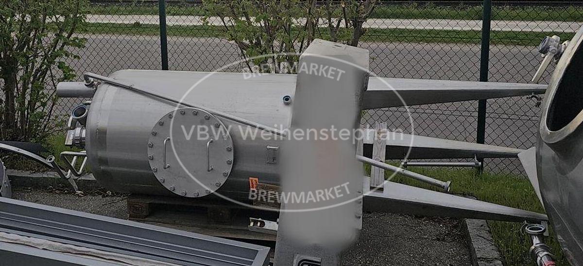 Gebraucht stehender Edelstahltank
