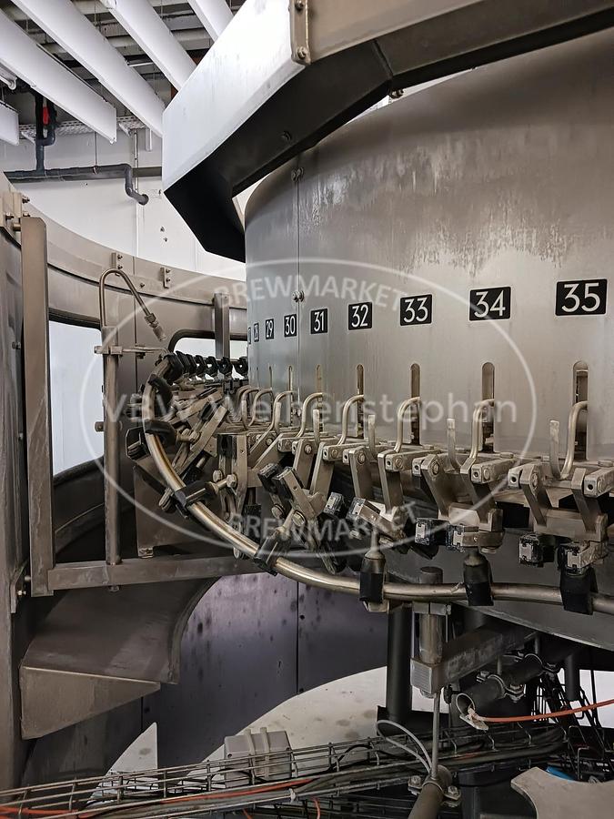 Used Rinsing, filling and sealing machine