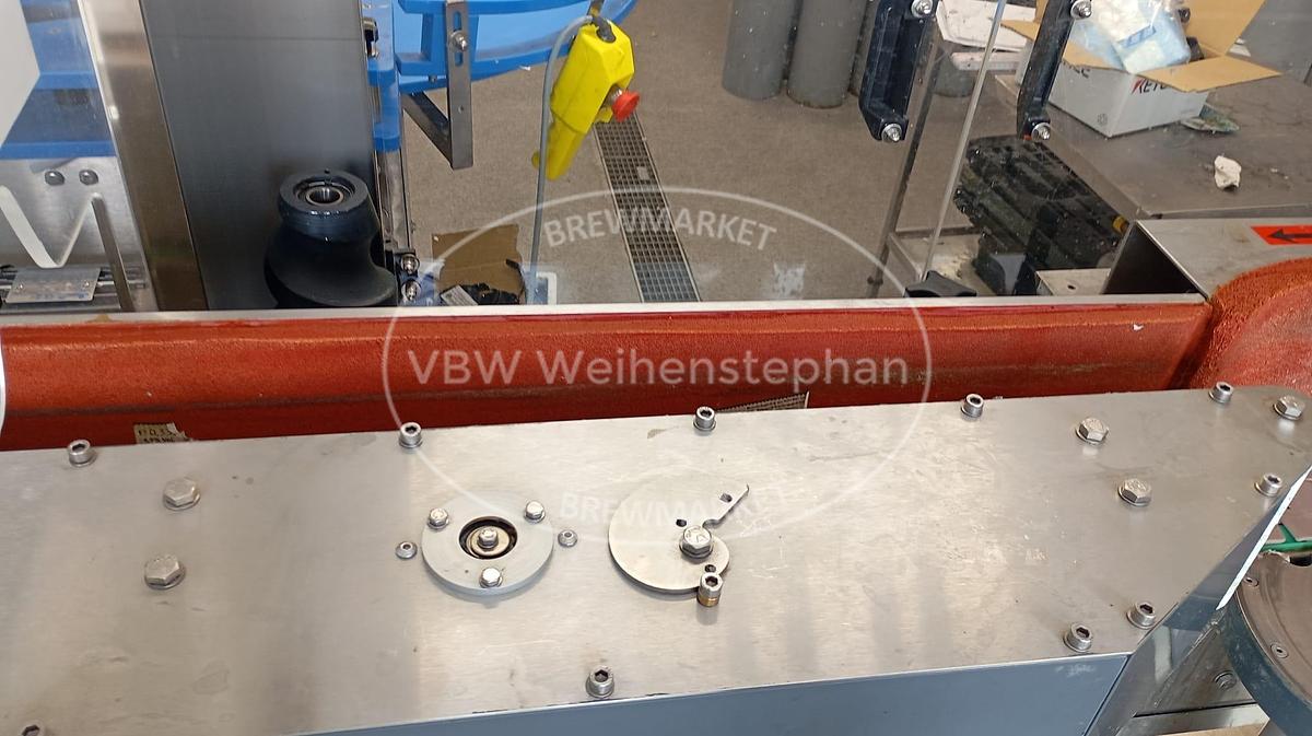 Used labeling machine