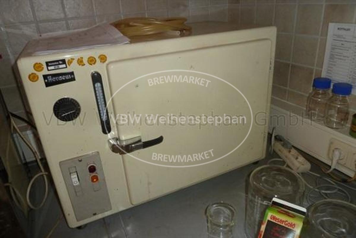 Used Incubator
