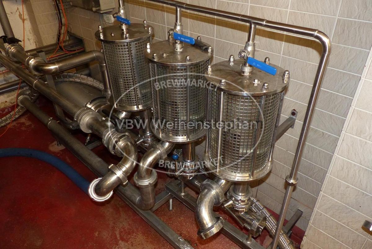 Used blending apparatuses