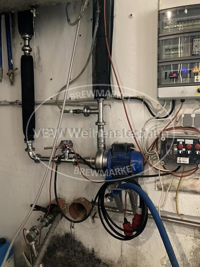 Used pressure tank cellar