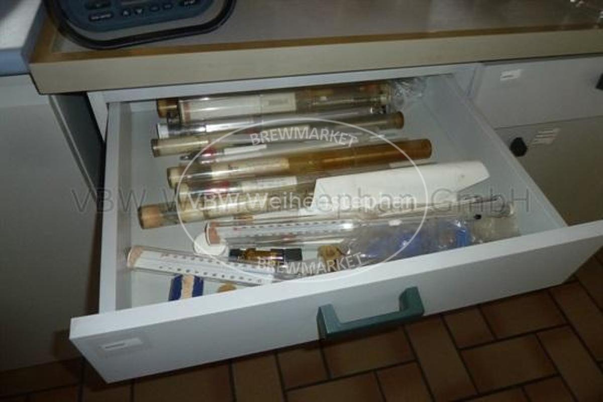 Used laboratory facilities