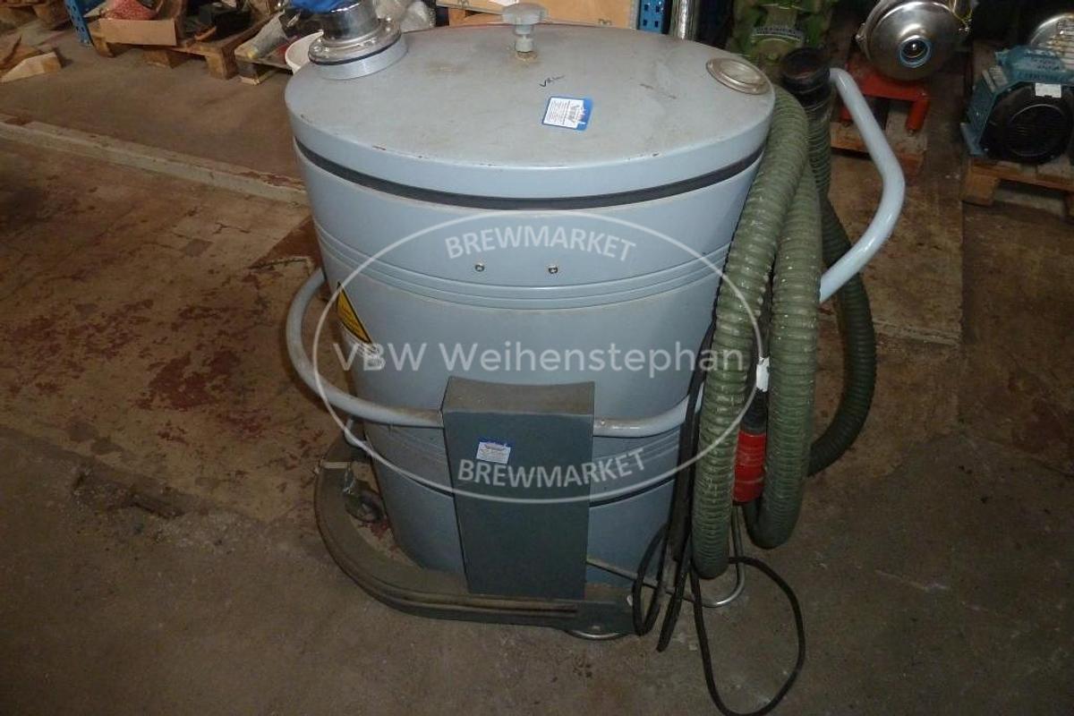 Used vacuum cleaner