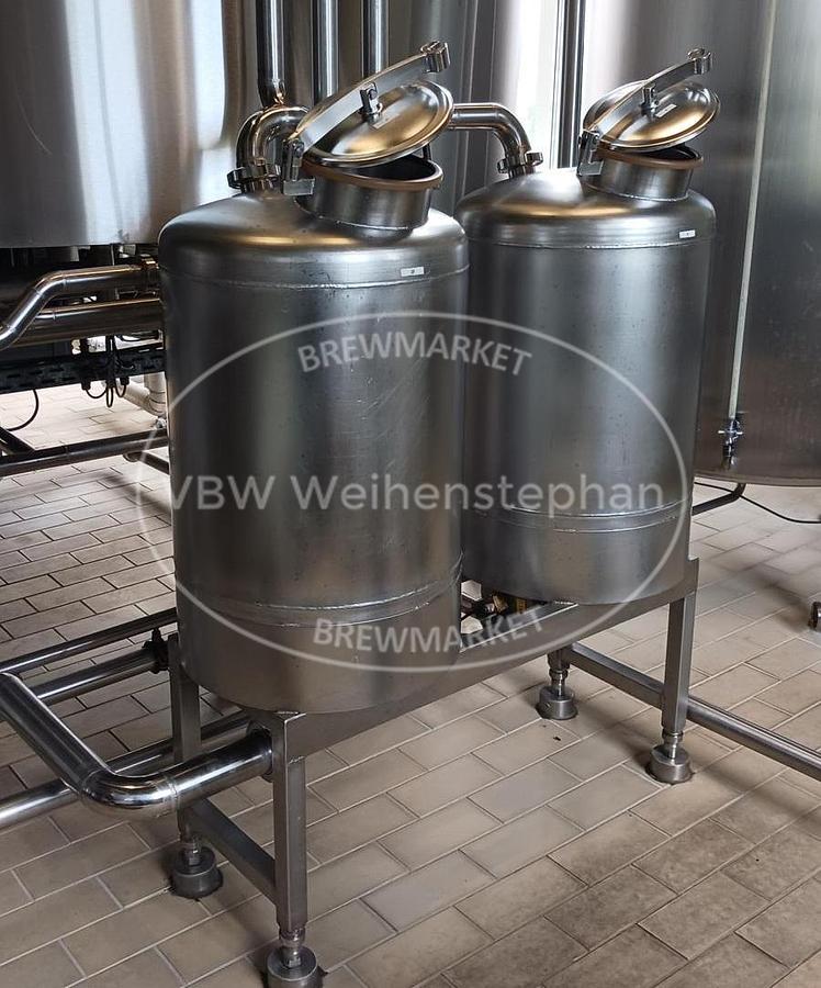 Used Hop dosing tanks