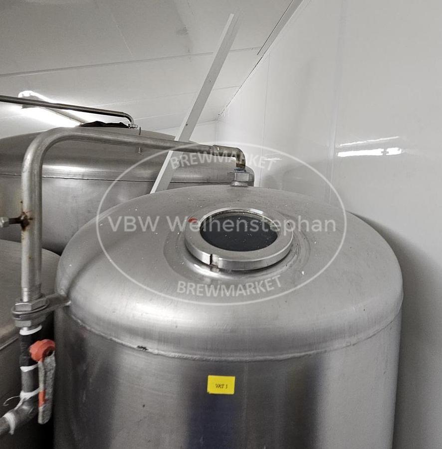 Used storage tanks [8 pcs.]