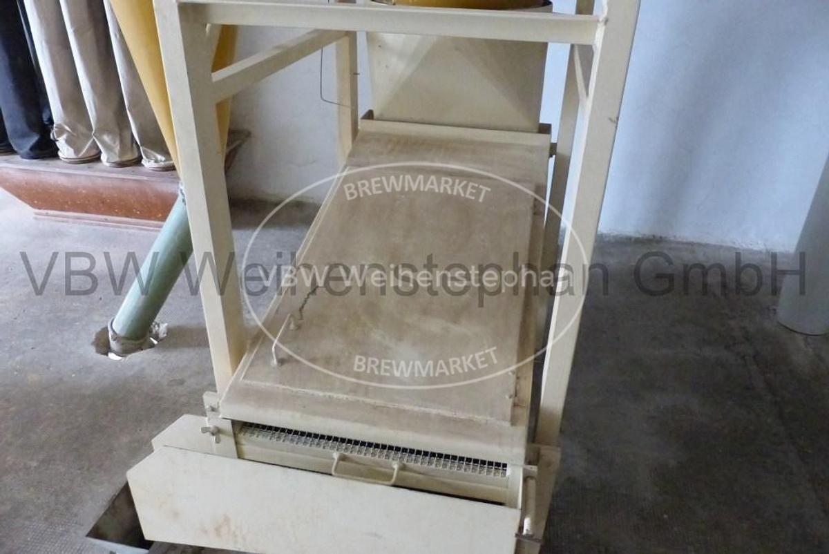Used Vibratory screener, stone seperator