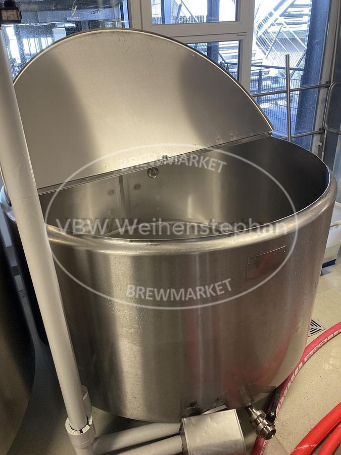Used fermentation tub