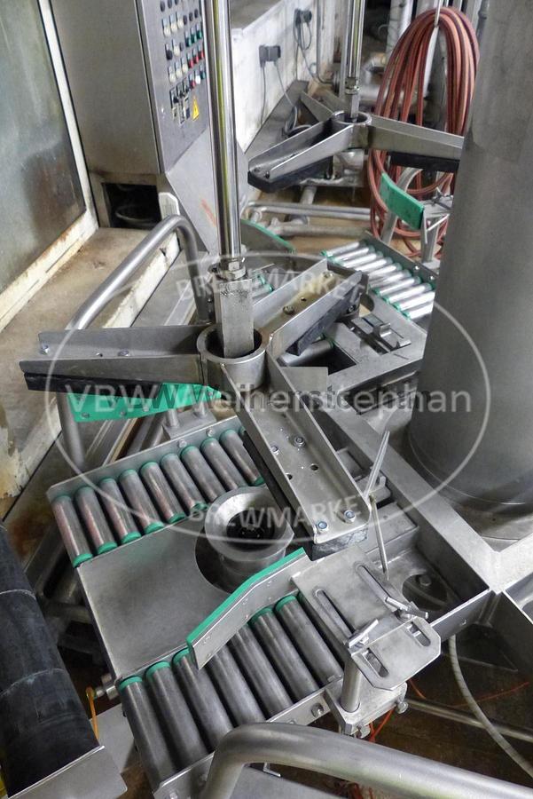 Used keg filling machine