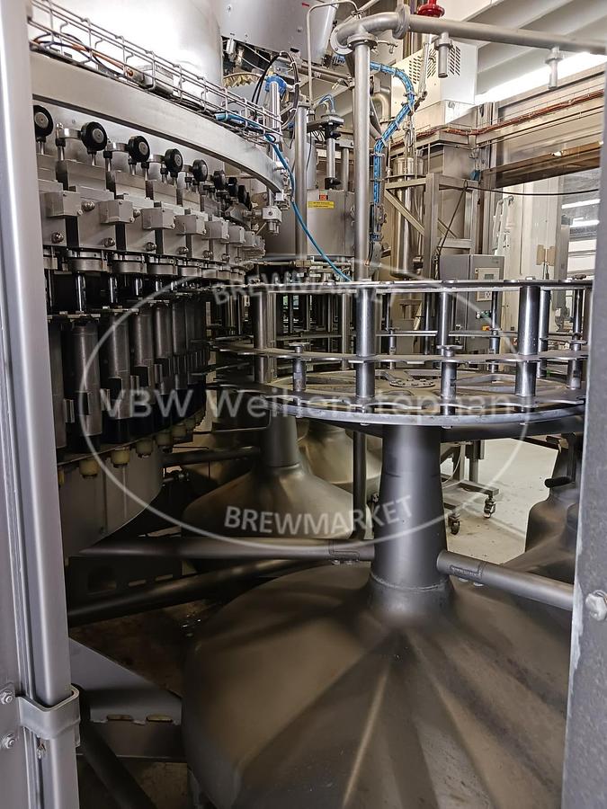 Used Rinsing, filling and sealing machine