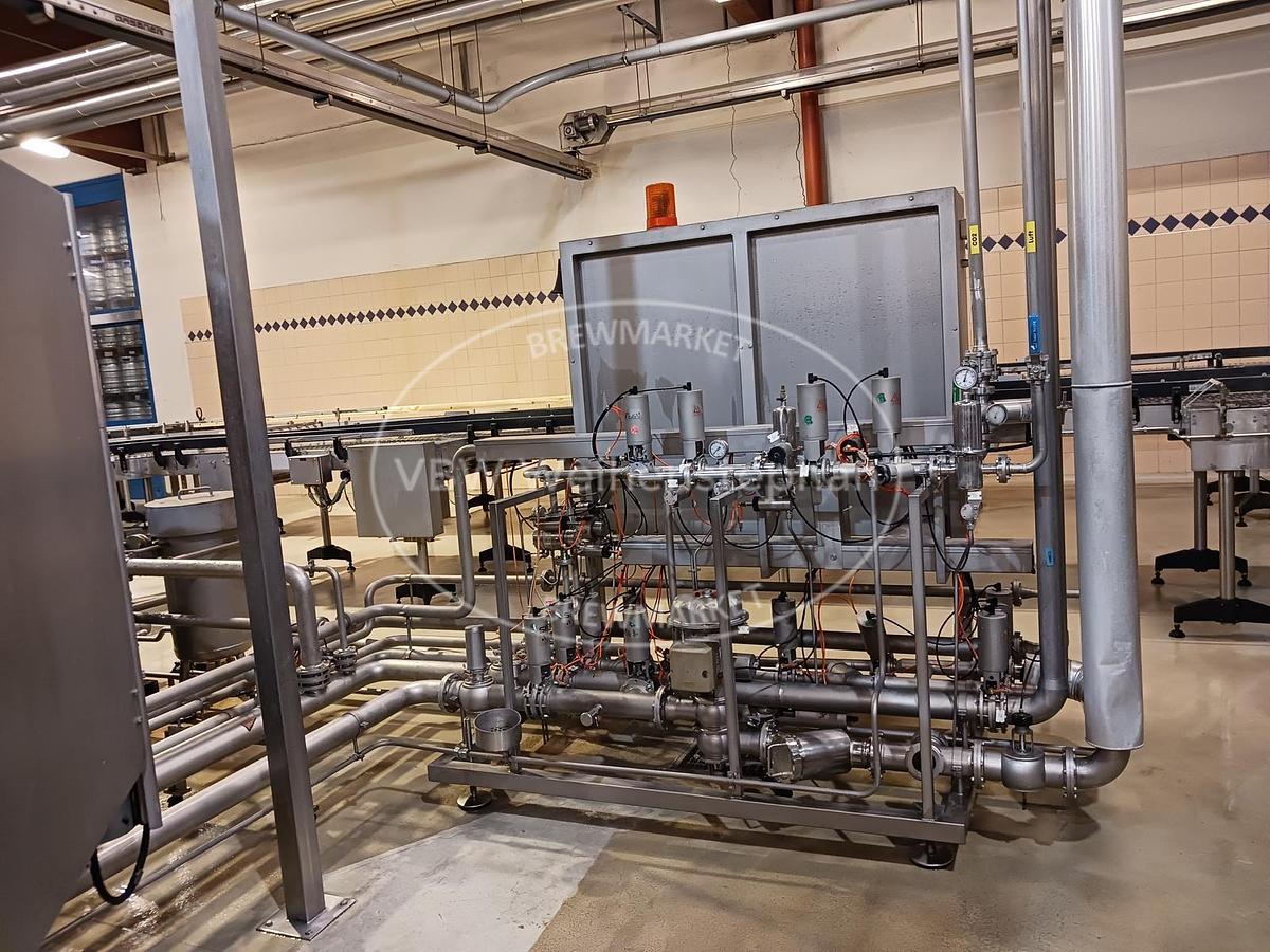 Used Glass bottle filler and capper
