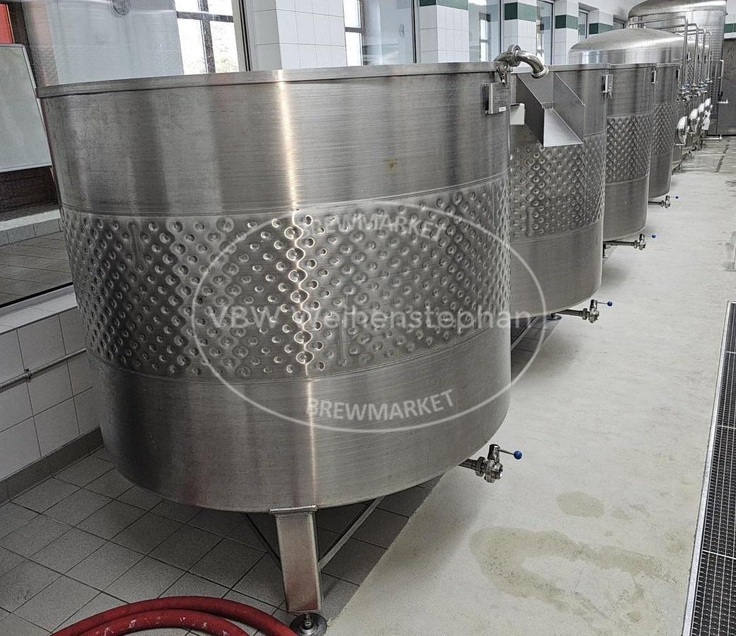 Used Fermenting vats