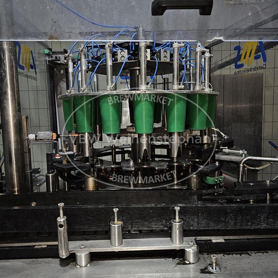 Used nonreturnable glass bottle filling line