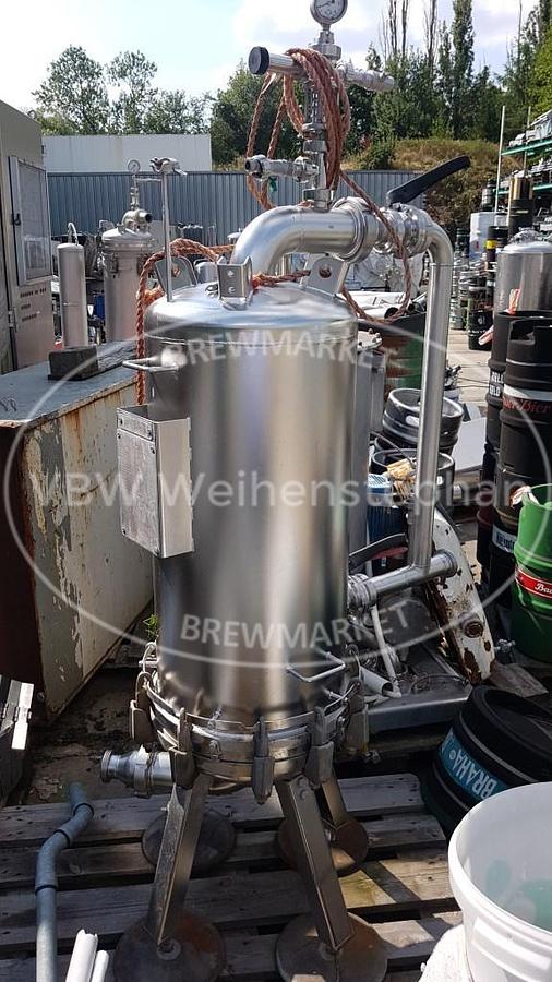 Used trap filter housing