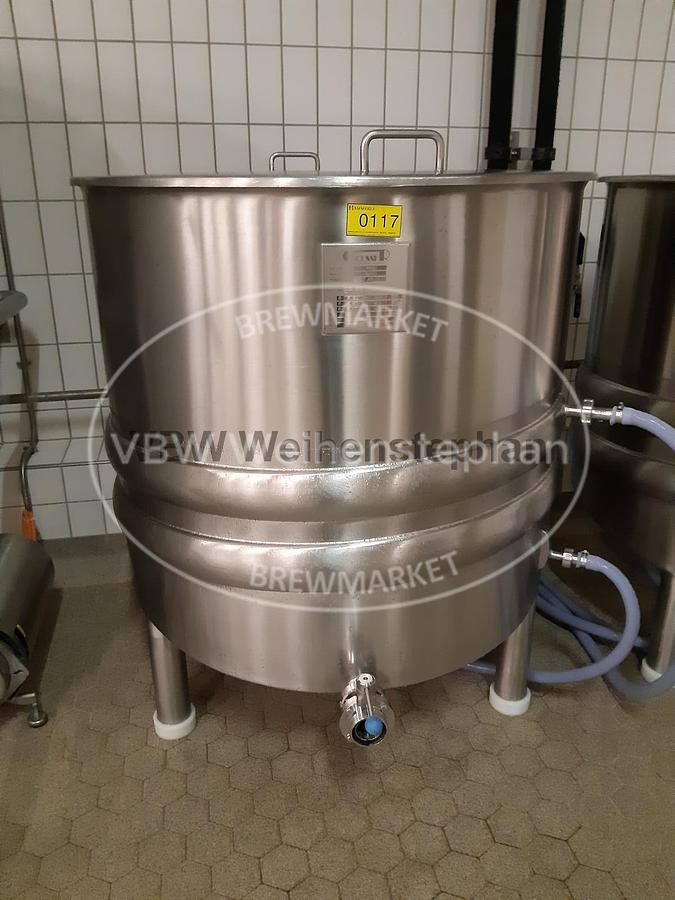 Used yeast tub