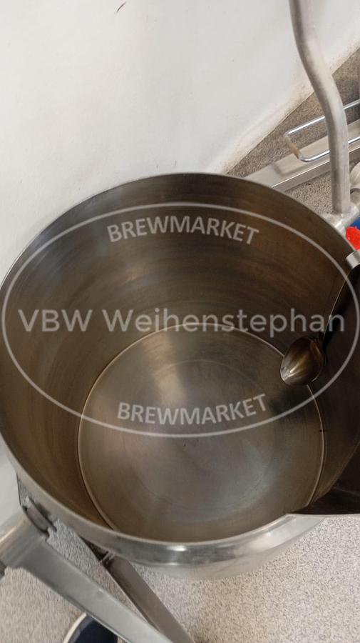 Used yeast tub